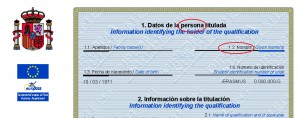 Foto de un modelo de suplemento al título de una universidad madrileña