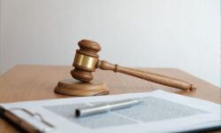 Cómo documentarse para traducir textos jurídicos